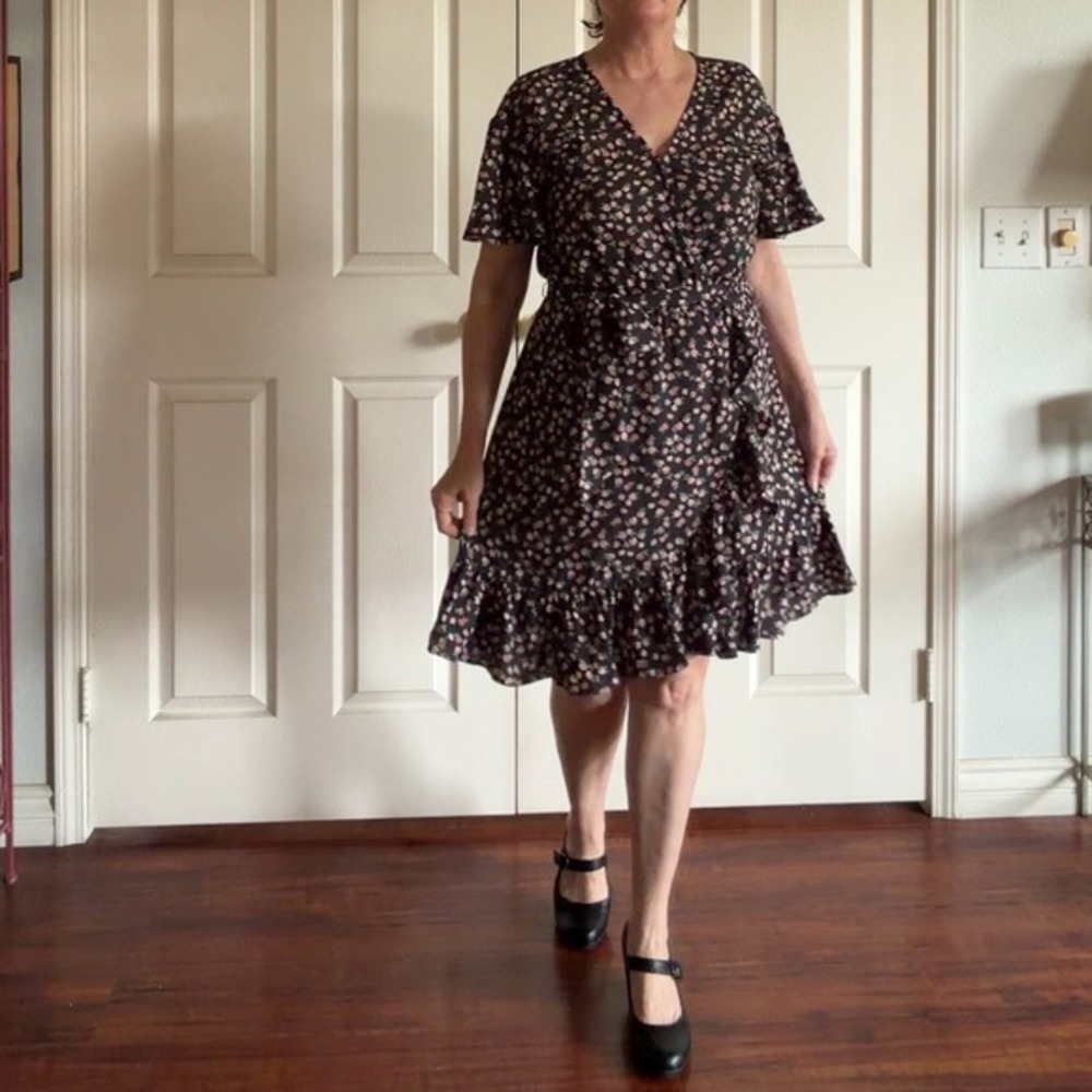 Womens S Black Ditsy Floral Wrap Midi Dress Ruffle Cottagecore LC Lauren Conrad